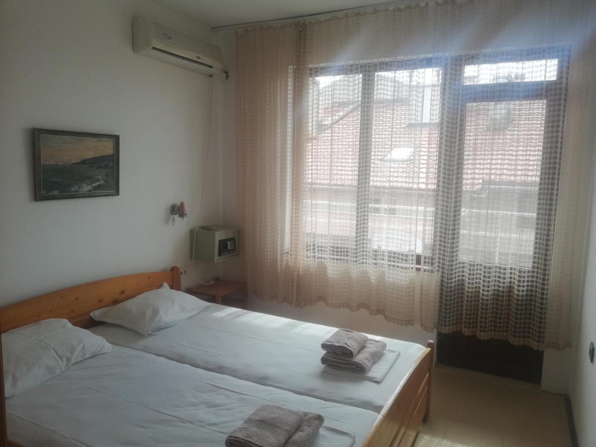Apartments Anita Pomorie Exterior photo