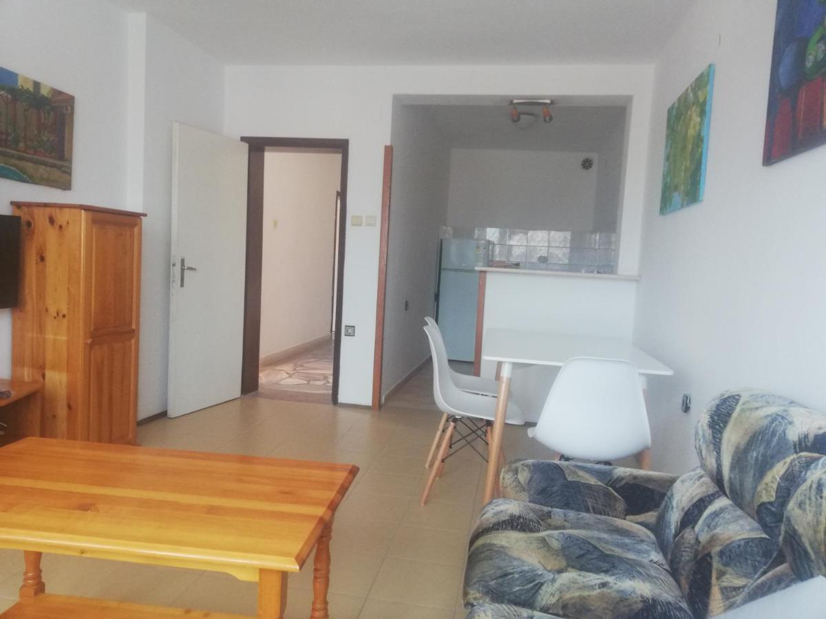 Apartments Anita Pomorie Exterior photo